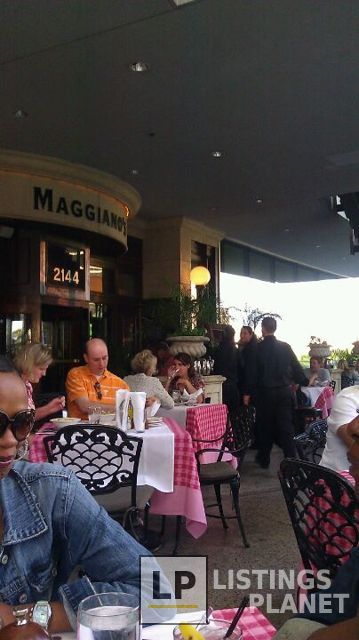 Maggiano's Little Italy