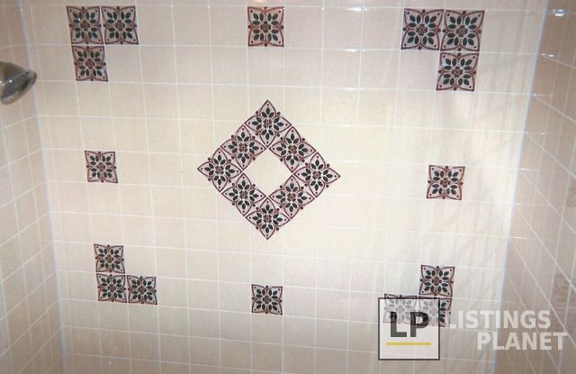 Wallace Tile N Floor LLC