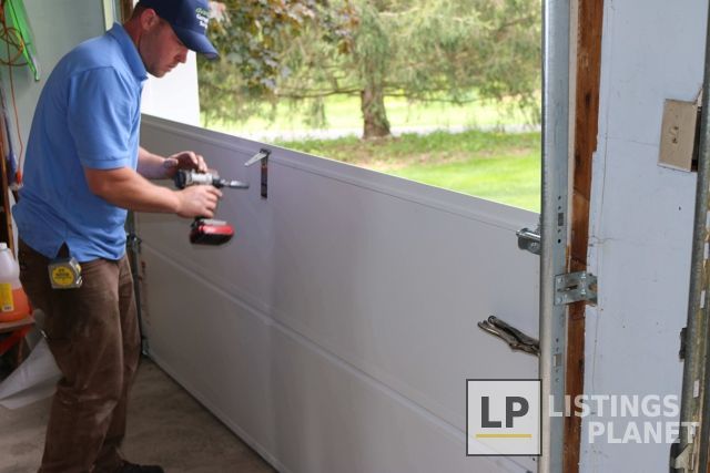 Lion Garage Door Repair & Installation